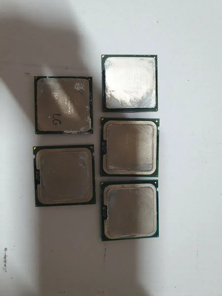 cpu, 보드, 그래픽카드, 램 ddr2(옛날 구형)